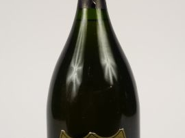 1 MAGNUM CHAMPAGNE DOM PERIGNON - 1985 - 1,5 cm SOUS LA COIFFE/COIFFE 