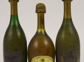 Vente aux enchères 3 BOUTEILLES : 2 SARAN MOET   CHANDON - 1 CHARDONNAY BLANC DE BLANCS R