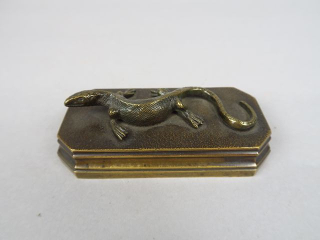Sujet animalier en bronze 1900 figurant un lézard