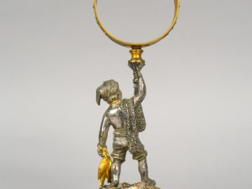 Sujet XIXème en bronze argenté et doré 'le petit pêcheur de poissons' 