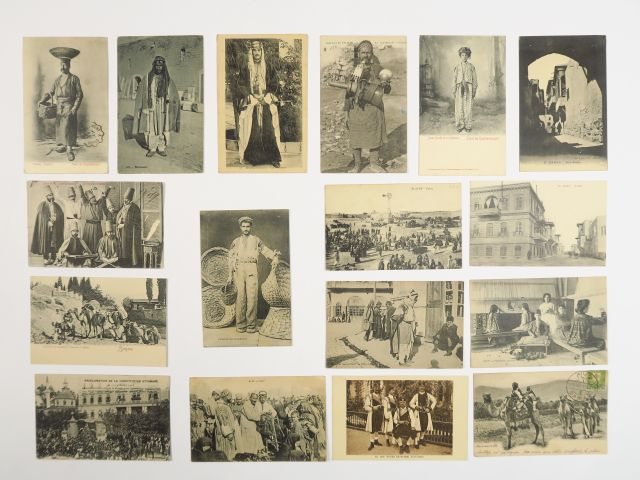 Album "Asie -comprenant environ 510 cartes postales, Moyen Orient : Li