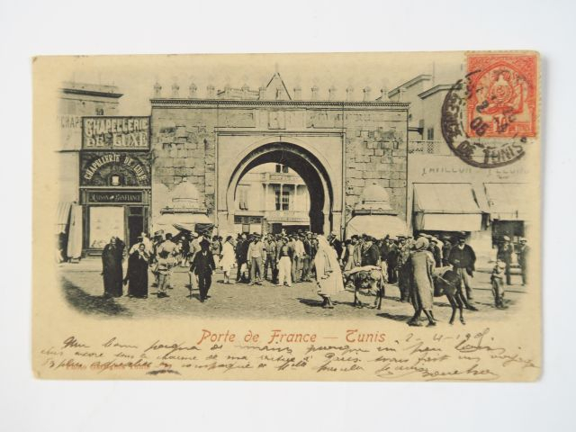 Album "Tunis" comprenant environ 336 cartes postales