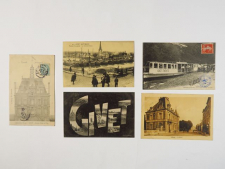 Vente aux enchères Album "Givet - Ardennes" comprenant environ 94 cartes postales