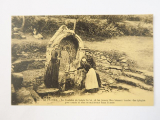 Vente aux enchères Album "Bretagne" comprenant environ 538 cartes postales, et un livret 