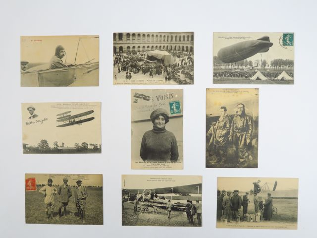 Album "Aviation" comprenant environ 58 cartes postales anciennes et mo