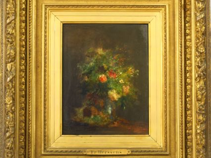 FR. HERSSENS. "Nature morte au bouquet de fleurs" Huile sur panneau, s