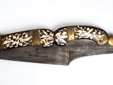 Couteau, Navaja de Tolède, manche en corne et laiton