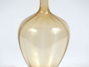 Bouteille ou vase vénitien en verre ambré. H.29 cm