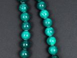 Collier de perles en malachite. 60cm