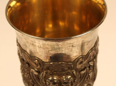 Calice XIX en argent, poinçon Minerve, décor en applications et repous