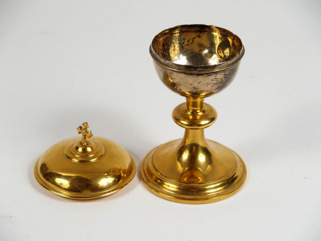 Ciboire en vermeil, avec une boite Poids : 140 g