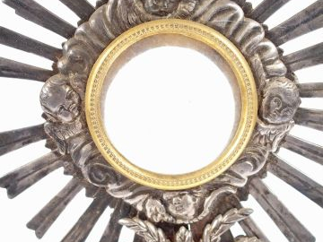 Ostensoir de style Baroque en bronze argenté et vitre ronde encadrée d