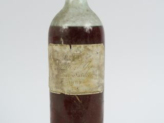 1 BOUTEILLE CHÂTEAU D'YQUEM 1er CCS SAUTERNES - 1889 - BEP/EA/CERTIFIE