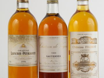 3 BOUTEILLES SAUTERNES : 1 CHÂTEAU FILHOT CC 1992 - 1 LAFAURIE PEYRAGU