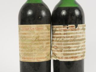 Vente aux enchères 2 MAGNUMS CHÂTEAU BRANAIRE GCC ST JULIEN - 1969 - 1 MEP/1 BEP/EA/CAPS 