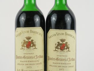 Vente aux enchères 2 BOUTEILLES CHÂTEAU HAUTES GRAVES D'ARTHUS ST EMILION - 1975 - HEP-ME