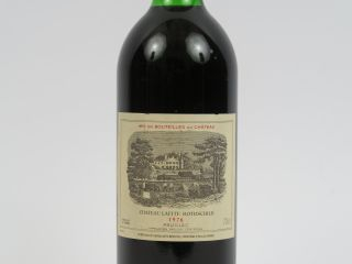 Vente aux enchères 1 BOUTEILLE CHÂTEAU LAFITE ROTHSCHILD 1er GCC PAUILLAC - 1976 - BG