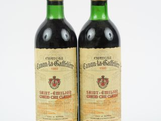 Vente aux enchères 2 BOUTEILLES CHÂTEAU CANON LA GAFFELIERE GCC ST EMILION - 1980 - 1 BG/