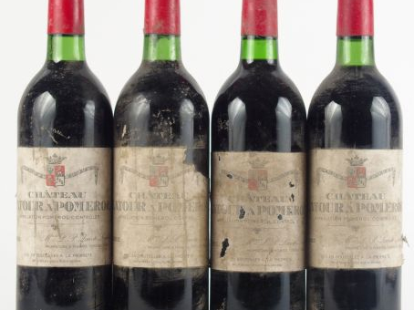 4 BOUTEILLES CHÂTEAU LATOUR A POMEROL - 1982 - E POUSSIEREUSES/BG