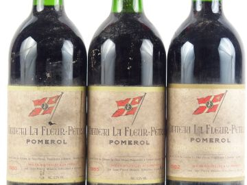 3 BOUTEILLES CHÂTEAU LA FLEUR PETRUS POMEROL - 1985 - 1 BG/E POUSSIERE