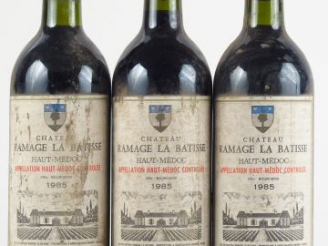 Vente aux enchères 3 BOUTEILLES CHÂTEAU RAMAGE LA BATISSE HAUT MEDOC - 1985 - BS/2 BG+