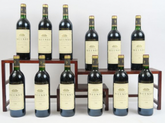 Vente aux enchères 12 BOUTEILLES CHÂTEAU MEYNEY CB ST ESTEPHE - 1988 - CBO - 2 BG/4 LB