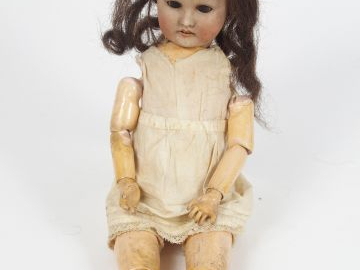 Petite poupée allemande tête porcelaine Mon tresor 24, yeux basculants
