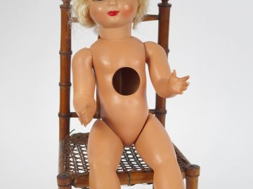 Poupée Jumeau année 50 manque le système parlant dans le torse, bel ét