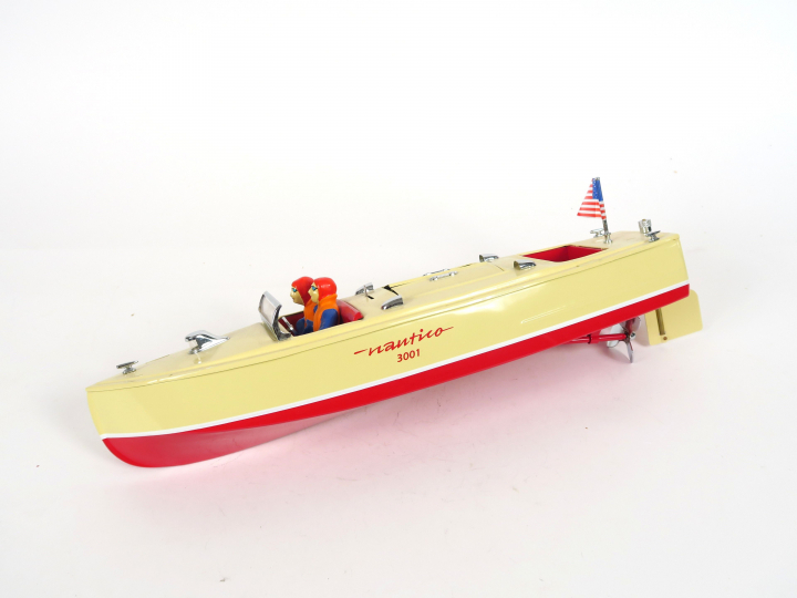 SCHUCO Nautico 3001 reédition dans sa boite d'origine, bel état (une p