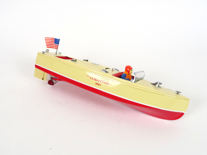 SCHUCO Nautico 3001 reédition dans sa boite d'origine, bel état (une p