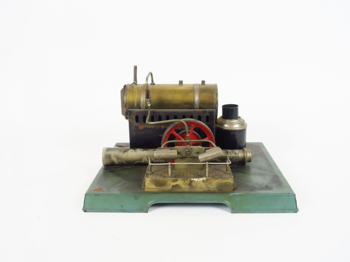 Machine à vapeur horizontal incomplet sur plaque marqué 'JC France'. D