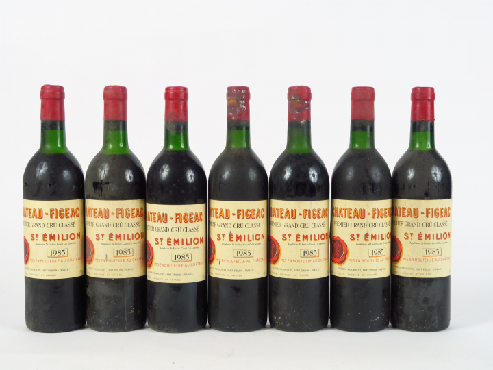 7 BOUTEILLES CHÂTEAU FIGEAC 1er GCC ST EMILION - 1985 - 3 BG/1 LB/1 HE