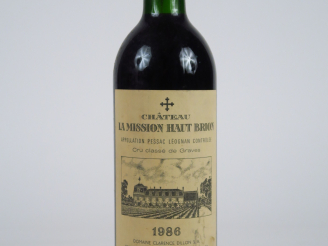 Vente aux enchères 1 BOUTEILLE LA MISSION HAUT BRION CC GRAVES - 1986