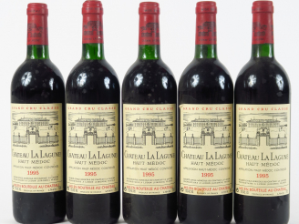 Vente aux enchères 5 BOUTEILLES CHÂTEAU LA LAGUNE GCC HAUT MEDOC - 1995 - BG