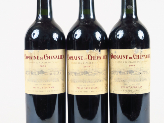 Vente aux enchères 3 BOUTEILLES DOMAINE DE CHEVALIER GCC GRAVES - 2008 - ELA