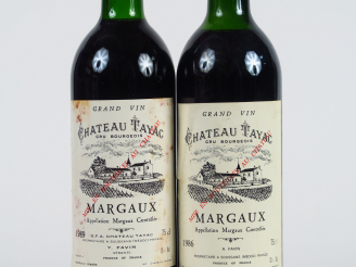 Vente aux enchères 2 BOUTEILLES CHÂTEAU TAYAC CB MARGAUX - 1 de 1981/1 de 1986