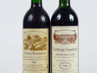 Vente aux enchères 2 BOUTEILLES ST EMILION GCC : 1 CHÂTEAU BEAUSEJOUR 1993 - 1 CHATEU SOU