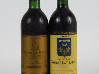 Vente aux enchères 2 BOUTEILLES : 1 CHÂTEAU LA MOULINE MOULIS 1983 BG - 1 CHÂTEAU SMITH H