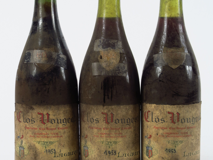 3 BOUTEILLES CLOS VOUGEOT LAGRIVE - 1953 - 3 CM/ES/PRESUMEES