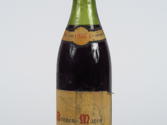 Vente aux enchères 1 BOUTEILLE BONNES MARES COMAINE CLAIR DAÜ - 1955 - 5 CM