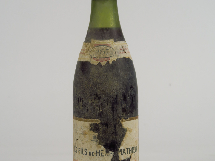 1 BOUTEILLE GEVREY CHAMBERTIN LES FILS DE H. MATHIEU - 1957 - 3 CM/EA
