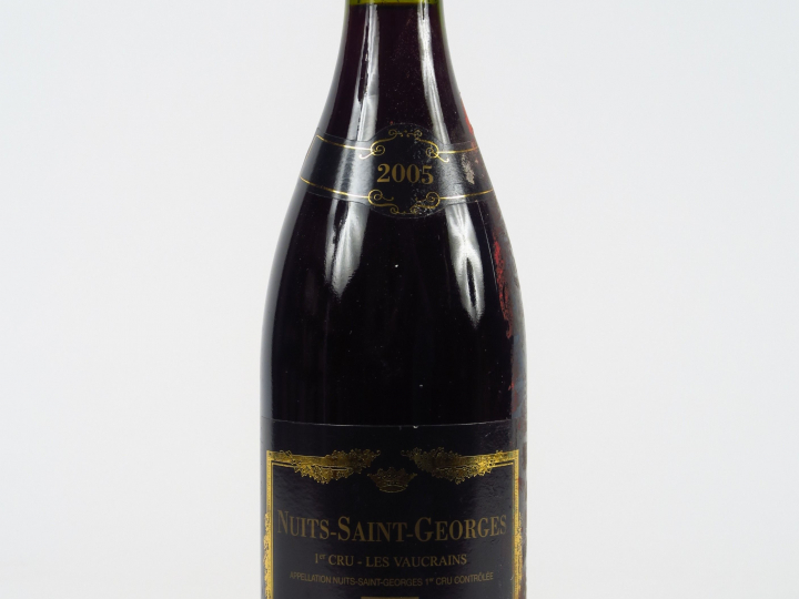 1 BOUTEILLE NUITS ST GEORGES 1er CRU 'LES VAUCRAINS' D. LAURENT - 2005
