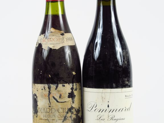 2 BOUTEILLES POMMARD : 1 LES RUGIENS DE MONTILLE 2002 CAPS ABS- 1 POMM