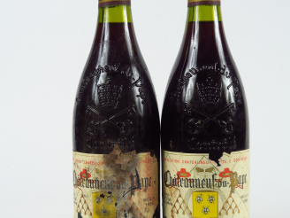 Vente aux enchères 2 BOUTEILLES CHATEAUNEUF DU PAPE DOMAINE DE LA SOLITUDE - 1986 - 1 ETA