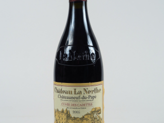Vente aux enchères 1 BOUTEILLE CHATEAUNEUF DU PAPE 'CUVEE DES CADETTES' CHÂTEAU LA NERTHE