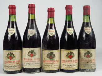 Vente aux enchères 5 BOUTEILLES CHATEAUNEUF DU PAPE 'RESERVE' PETITJEAN MASSON - 2 CM/2 E