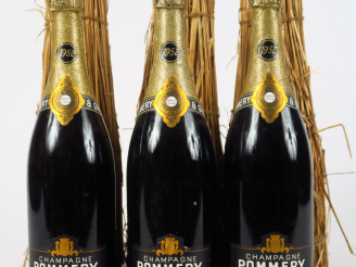 Vente aux enchères 3 BOUTEILLES CHAMPAGNE POMMERY - 1952 - BONS NIVEAUX