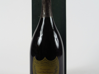 Vente aux enchères 3 BOUTEILLES CHAMPAGNE MOET   CHANDON BRUT IMPERIAL - 1983