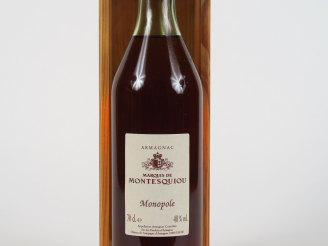 Vente aux enchères 1 BOUTEILLE ARMAGNAC MARQUIS DE MONTESQUIOU 'MONOPOLE' - COFFRET BOIS