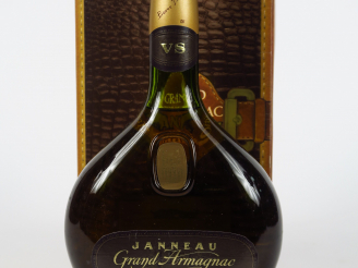 Vente aux enchères 1 BOUTEILLE GRAND ARMAGNAC JEANNEAU - COFFRET